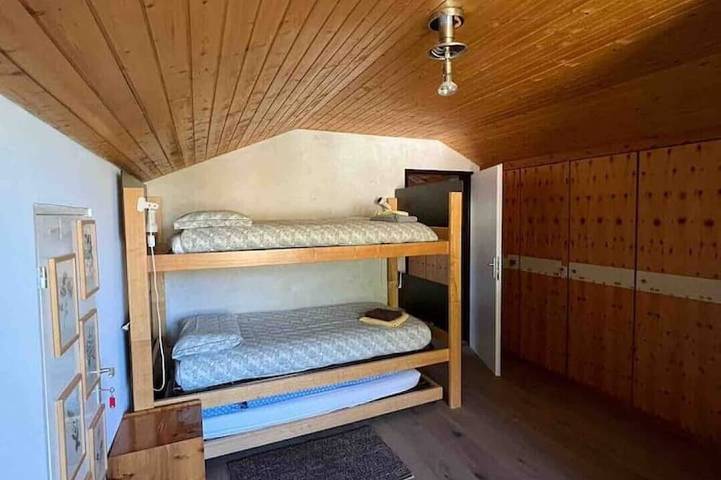 Ganze Wohnung, Recently refurbished modern apartment with unhindered views of the Matterhorn. in Zermatt, Walliser Alpen