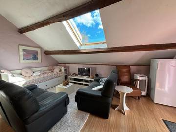 Gîte pour 6 personnes, avec jardin ainsi que piscine et vue, animaux acceptés dans Lac de Pannecière