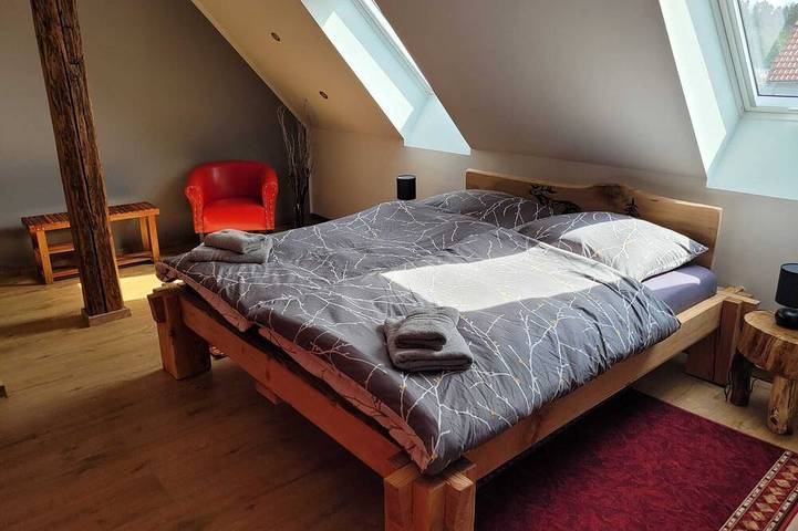 Ferienwohnung für 8 Personen, mit Garten