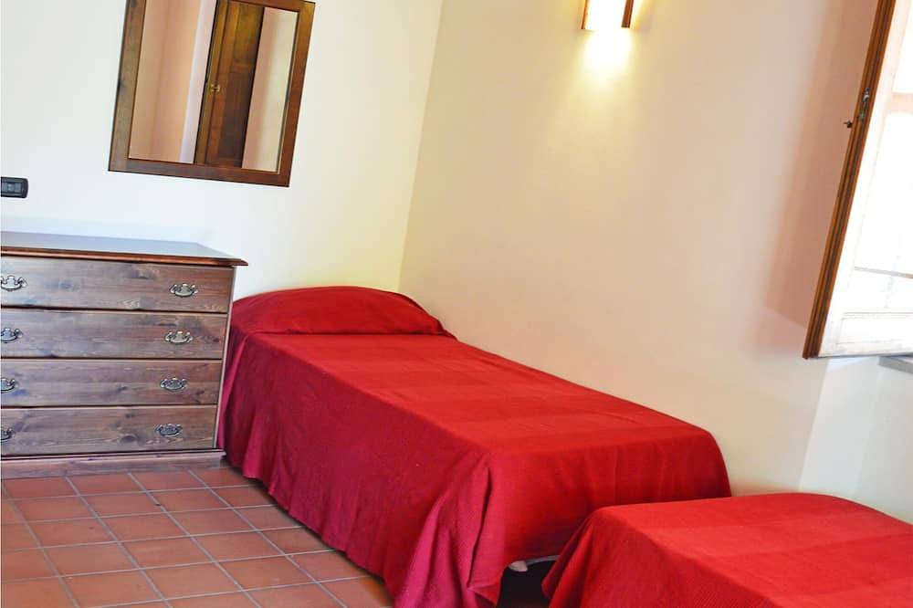 Agriturismo Mit Pool Im Grün Auf Den Hügeln Von Capo D'Orlando in Mirto, Monti Nebrodi
