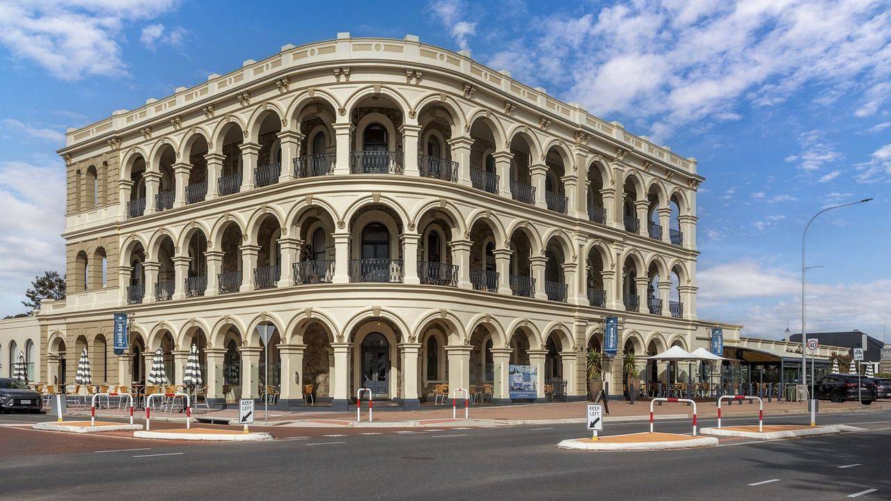 Entire holiday apartment, Ferienwohnung für 4 Personen (2 m²) in Largs Bay in Adelaide, South Australia