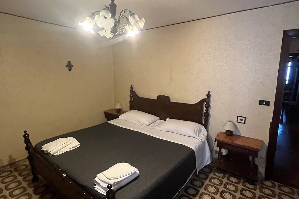 Apartamento entero, Apartamento en el Borgo delle Stelle. Amplia terraza con una vista maravillosa in Perinaldo, Alpes Ligures