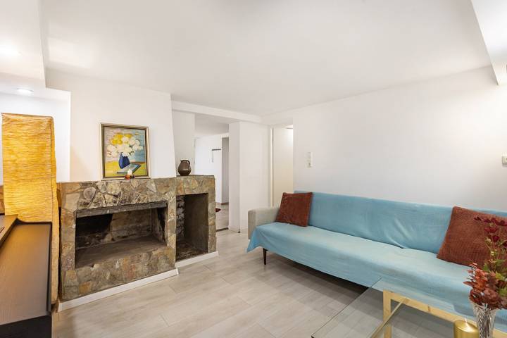 Ganze Wohnung, Ferienwohnung 'Living The Green' mit privater Terrasse, Wlan und Klimaanlage in Friedrichsdorf, Hochtaunuskreis