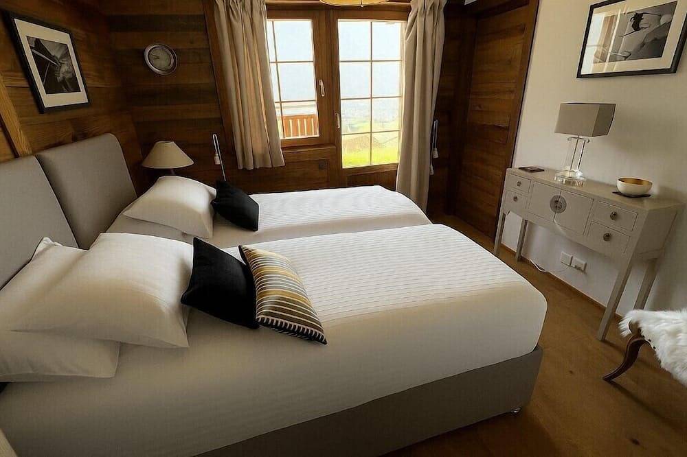 Chalet di lusso da 10 a 12 persone con vista mozzafiato sulla valle: 1 camera matrimoniale con bagno in Grimentz, Anniviers