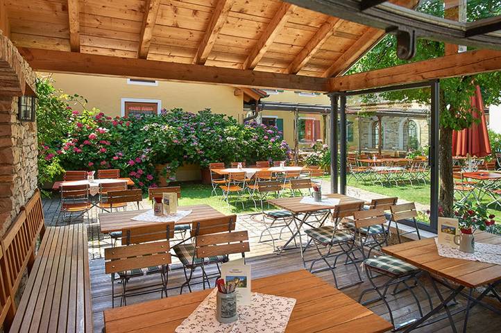 Ferienhaus für 4 Personen, mit Balkon und Balkon/Terrasse sowie Garten in Riedenburg