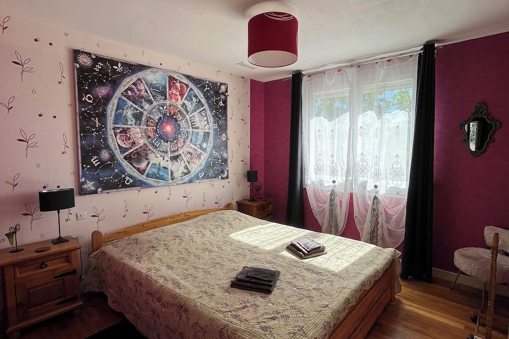 Fully Equipped Villa With Swimming Pool For 8 People Garden Barbecue Bowling Green in Bagnols-sur-Cèze, Nimes und Umgebung