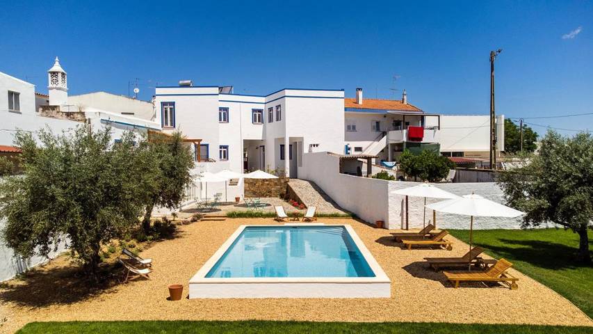 Gîte pour 4 personnes, avec piscine et jardin dans Almodôvar - 2