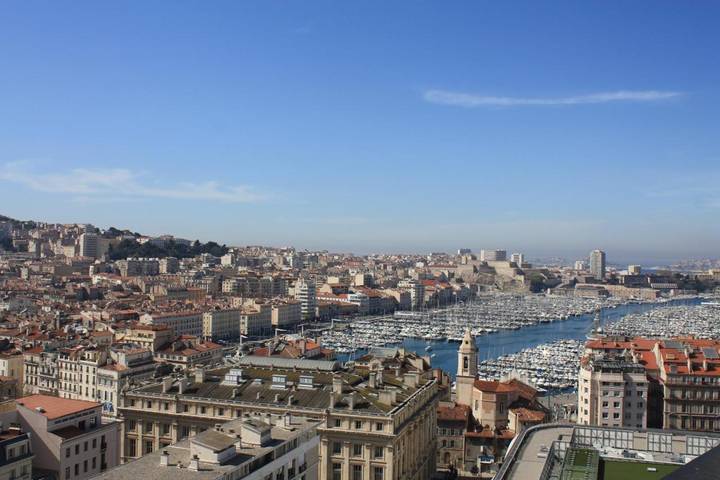 Gîte pour 2 personnes, avec vue et balcon dans Office De Tourisme Et Des Congres De Marseille - 4