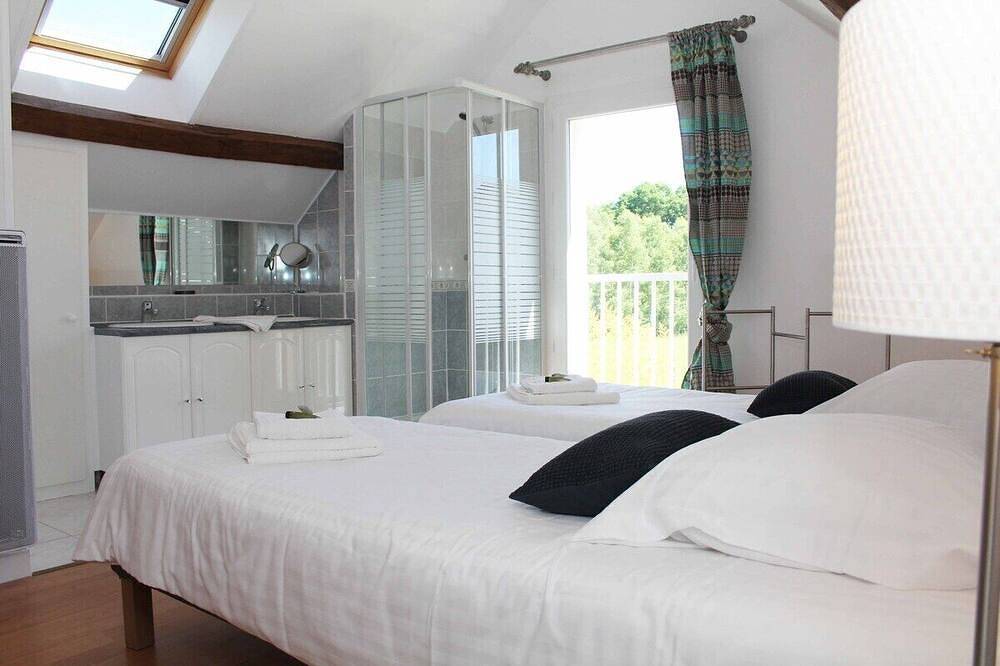 Grand gîte tout confort pour familles ou groupes – Nature & calme à 1h de Paris in Varennes-Changy, Région de Montargis