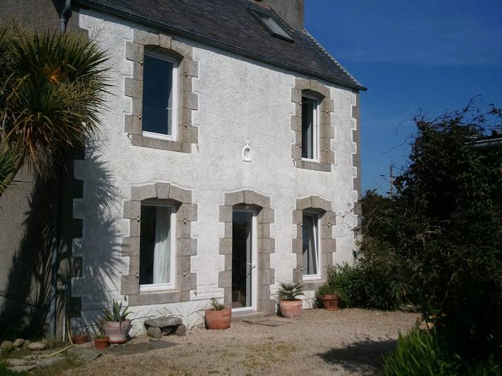 Gîte pour 6 personnes, avec jardin et terrasse, animaux acceptés à Santec - 2