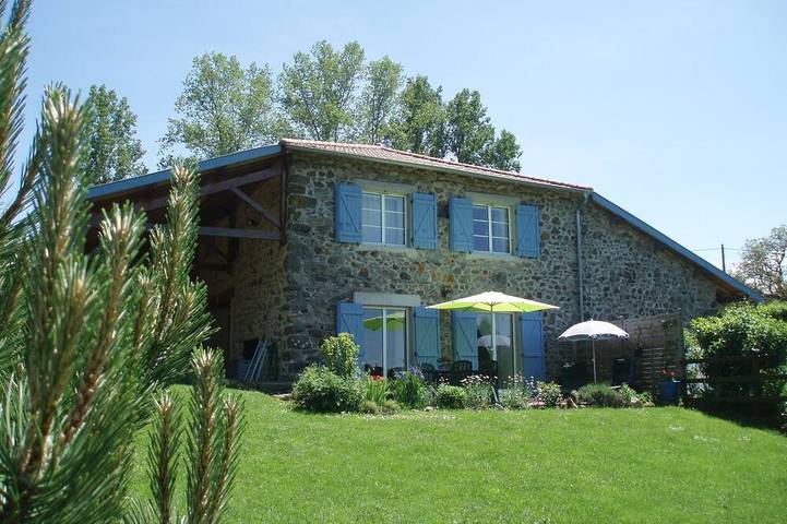 Gîte pour 5 personnes, avec jardin