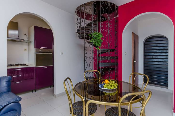 Dom dla 5 osób, z ogród, zwierzęta dozwolone w Okrug Donji