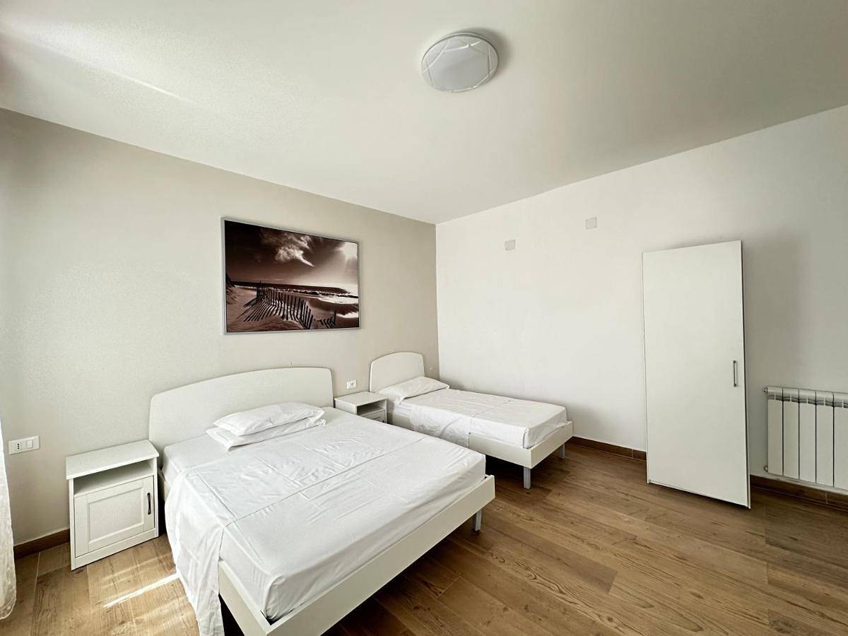 Superior King with Shared Bathroom in Mestre, Venedig