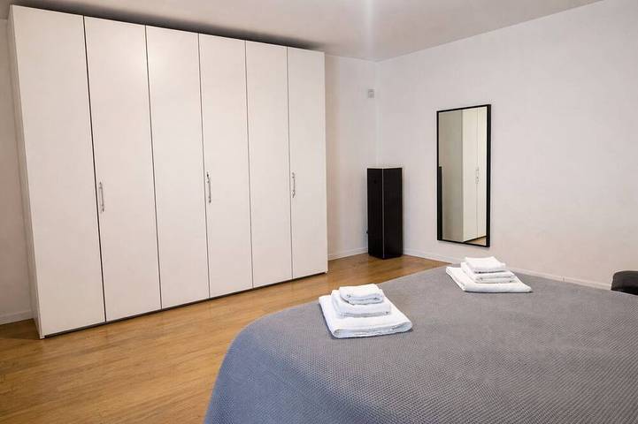 Ganze Wohnung, Raffinierte Wohnung in einem historischen Gebäude im Herzen der Stadt in Castellammare (Palermo), Palermo