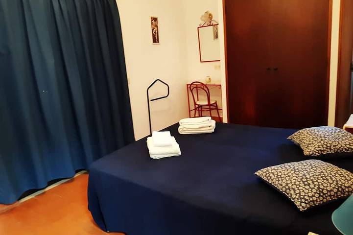 House in a quiet area overlooking the sea, private pool and beautiful Garden in Albufeira e Olhos de Água, Faro Distrikt
