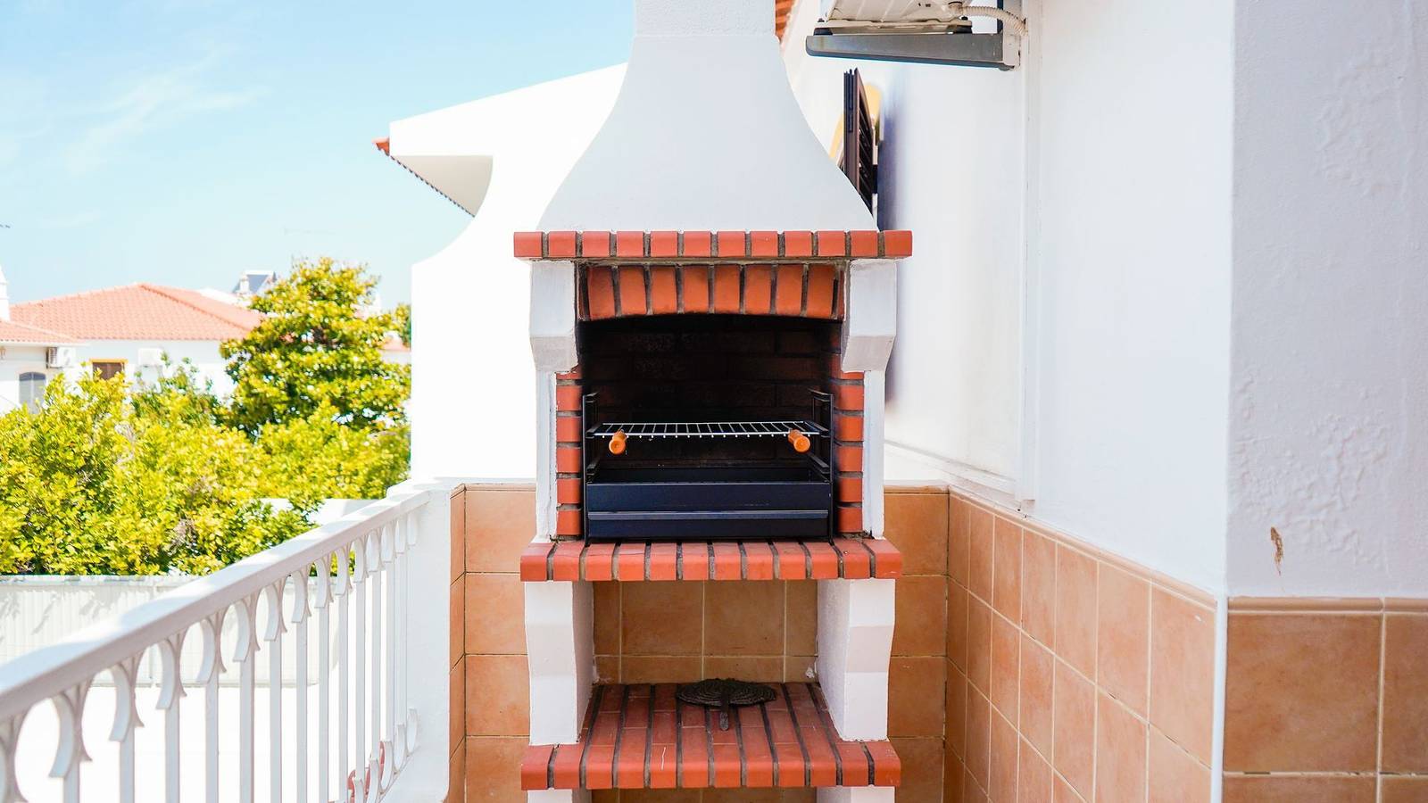 Ganze Wohnung, Ferienwohnung für 5 Personen mit Terrasse in Altura, Faro Distrikt