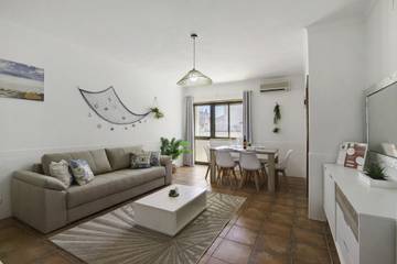 Gîte pour 6 personnes, avec balcon dans Monte Gordo