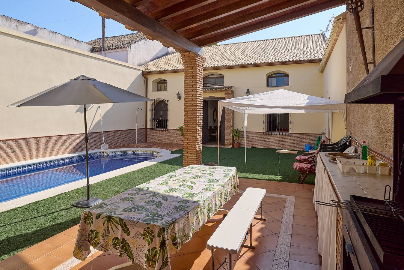 Casa rural 'Santa Fe' con piscina privada, Wi-Fi y aire acondicionado in Montilla, Provincia de Córdoba