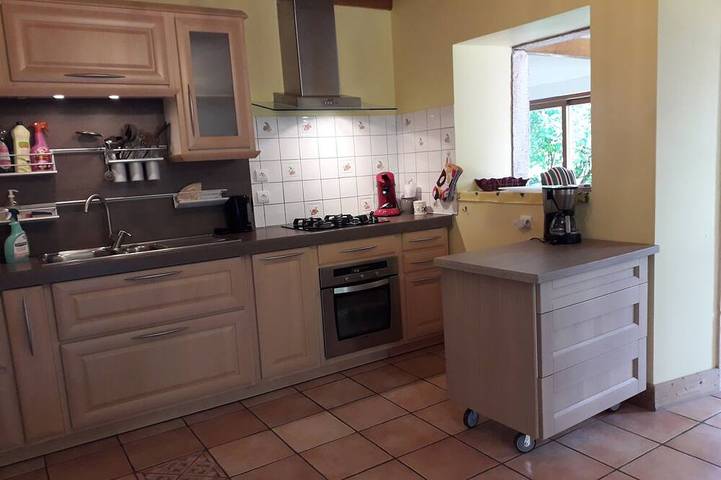 Gîte pour 4 personnes, avec jacuzzi ainsi que terrasse et jardin à Le Saulcy - 2