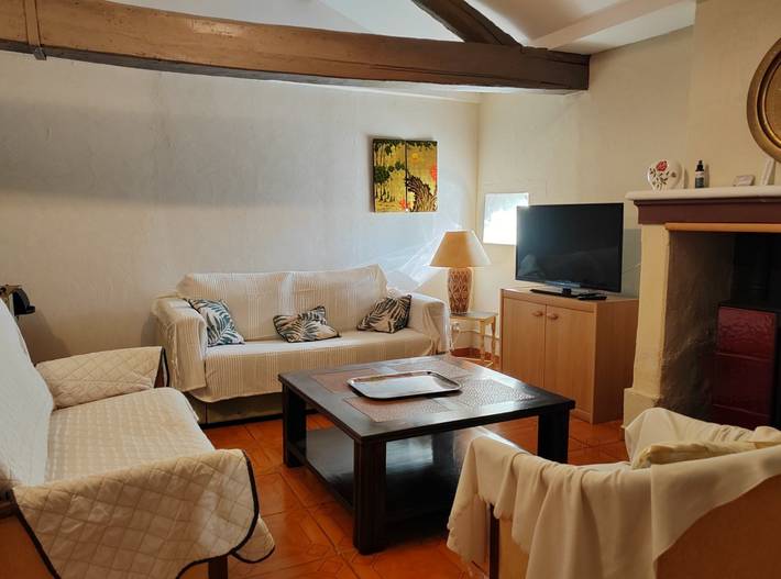 Gîte pour 6 personnes, avec terrasse et jardin à Cersay