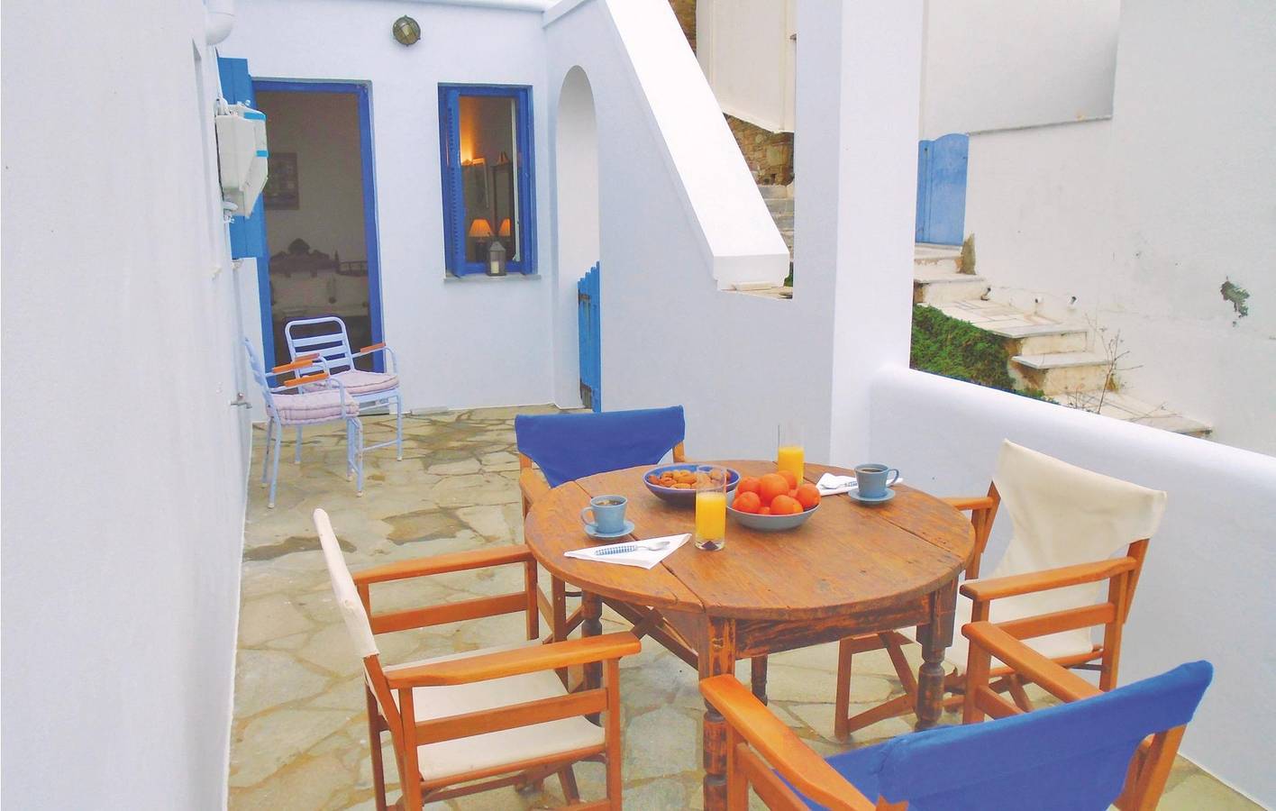 Apartamento de férias inteiro, Aconchegante apartamento de 3 quartos com cama de bebé, cozinha e WiFi - perto de Venardatos e da costa in Ormos Panormou, Tinos