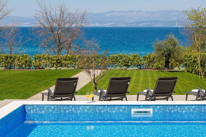 Villa für 12 Personen, mit Garten und Pool auf Krk - 3