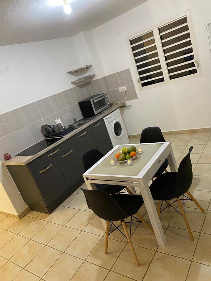 Gîte pour 2 personnes, avec piscine et terrasse dans Plage de Saint-Félix - 3