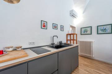 Vacation Rental for 4 Guests in Lecce, Salento, Picture 2