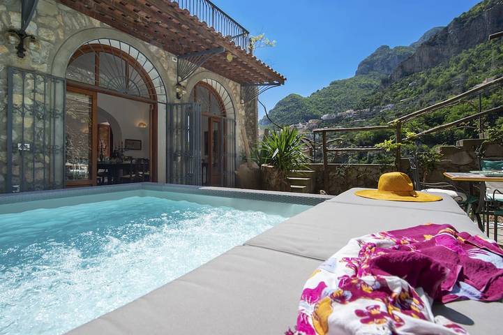 Vacation rental for 8 people, with hot tub in Amalfi Coast