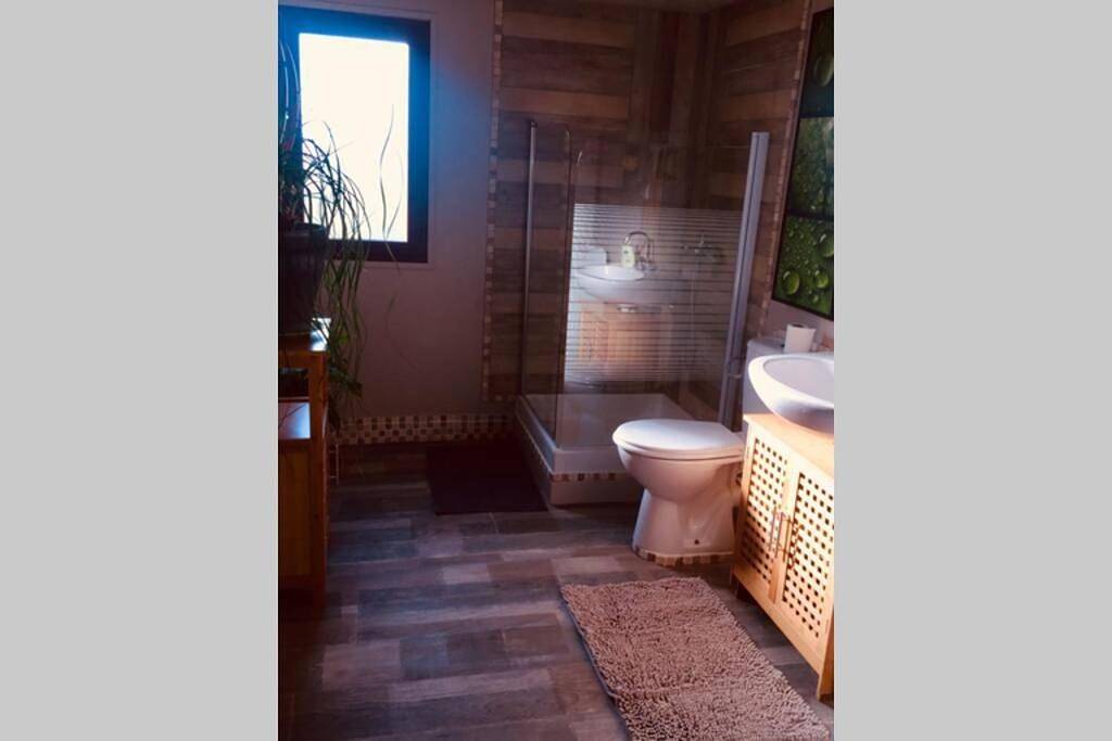Appartement entier, One-Bedroom Apartment in Gevrey-Chambertin, Région de Dijon
