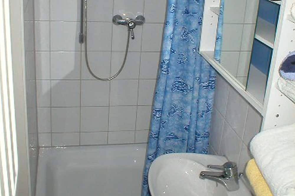 Apartamento entero, Apartamento de 2, 44 metros cuadrados, 2 dormitorios, máx. 3 personas in Tubinga, Neckar-Alb