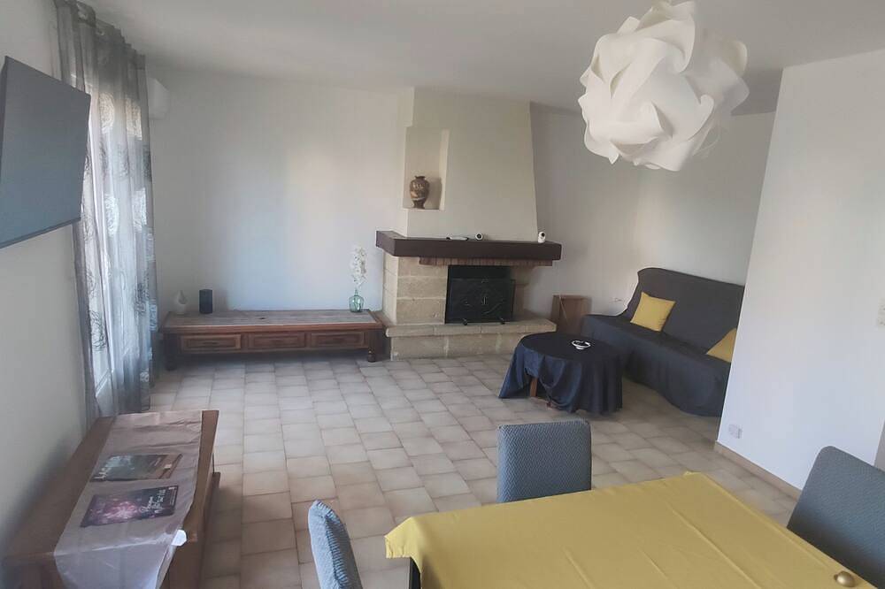 Apartment house Perpignan in Perpignan, Côte d'Améthyste