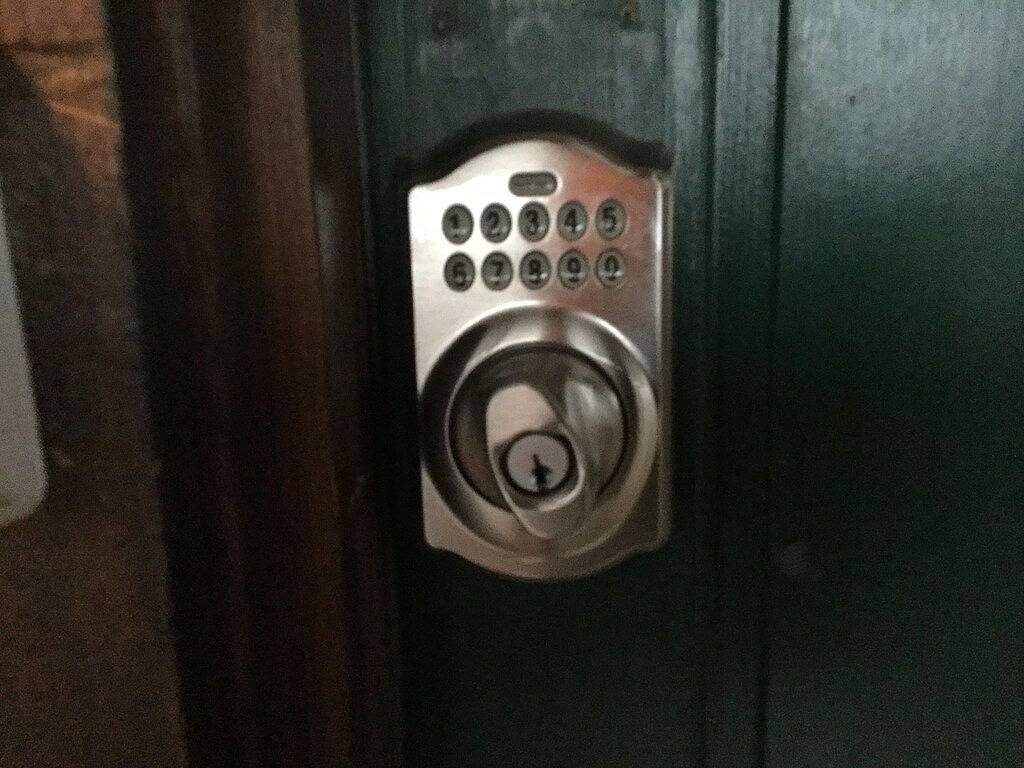 \"Bare Feet Cabin\" Ein gemütlicher romantischer Kurzurlaub Kostenloses Wlan / Whirlpool / Whirlpool / Kamin in Sevierville, Sevier County