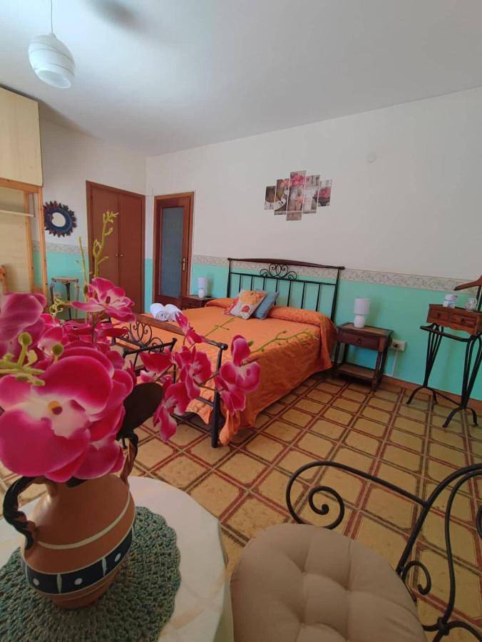 Location de vacances pour 2 personnes, avec vue ainsi que jardin et balcon à Minori - 3