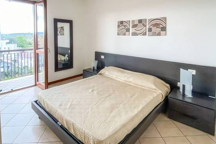 Ganze Wohnung, Cozy Apartment with Private Parking Just a Stone's Throw from Downtown Terni in Terni, Terni Provinz