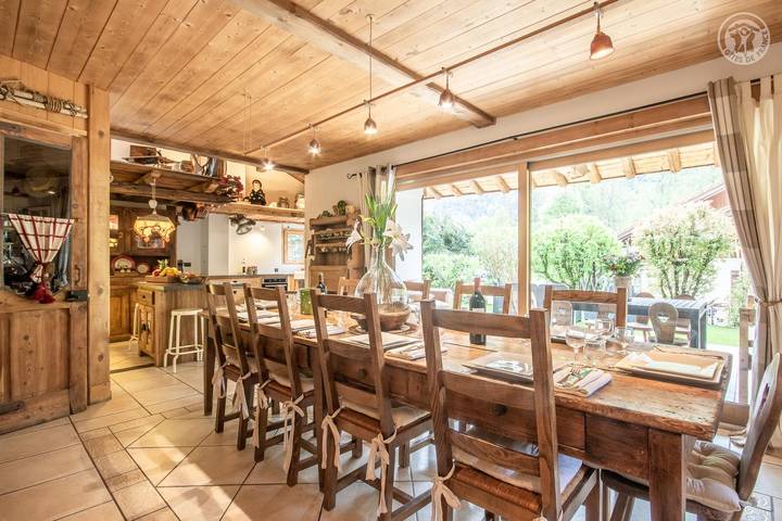 Chalet pour 10 personnes, avec sauna ainsi que terrasse et jardin à Sainte-Foy-Tarentaise - 4