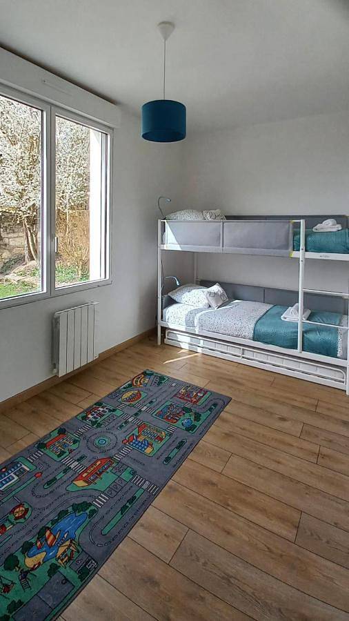 Two-Bedroom House in Montrichard Val de Cher, Région de Blois