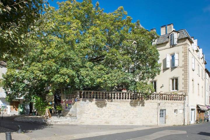 Hôtel pour 2 personnes, avec terrasse dans Office de Tourisme du Pays de Meyrueis - 2