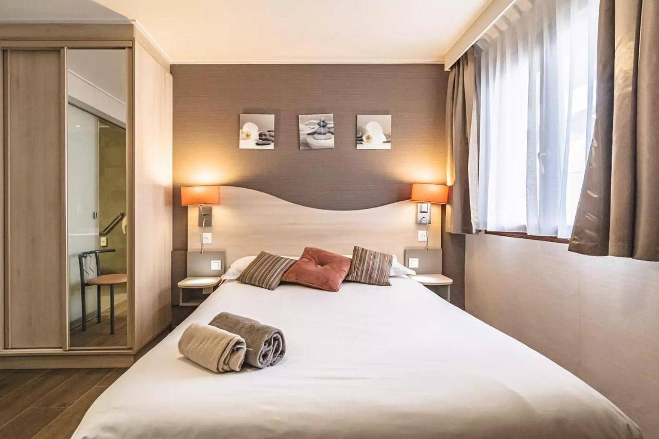 Logis Hôtel Au Tambour in Reims, Marne