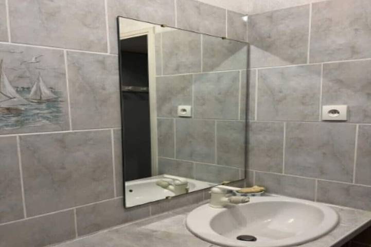 Ganze Wohnung, Studio couple 2 children +2 bicycles Vtc + pets accepted in Sanary-sur-Mer, Mittelmeerküste (Frankreich)