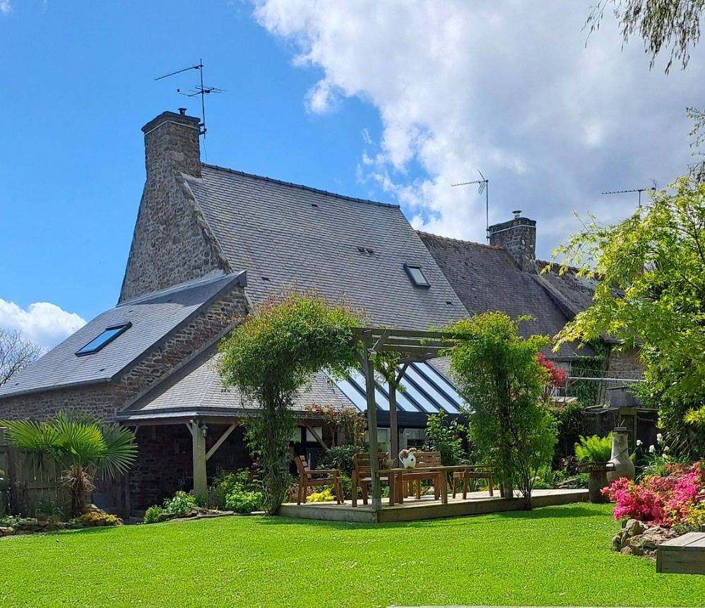 Studio entier, Gîte "le p'tit Nichoir" in Saint-Samson-sur-Rance, Région de Dinan