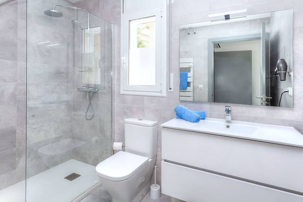 Preciosa casa de vacaciones privada para 6 personas con piscina privada, A/C, Wifi, Tv y terraza in Santa Cristina de Aro, Costa Brava