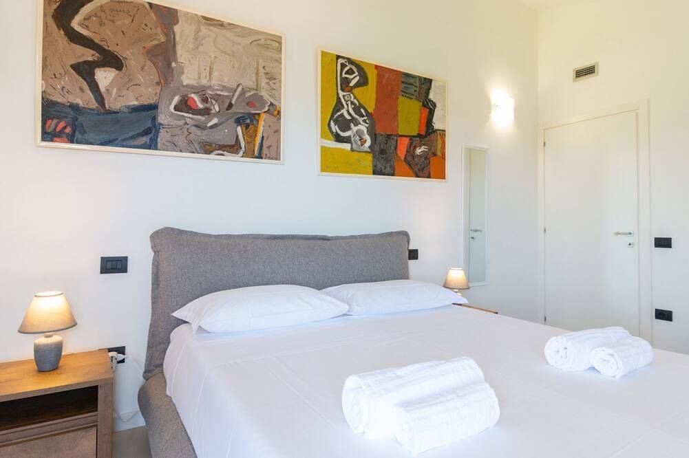 Entire apartment, Casa D'Autore | Cabras with parking in Cabras, Stagno di Càbras