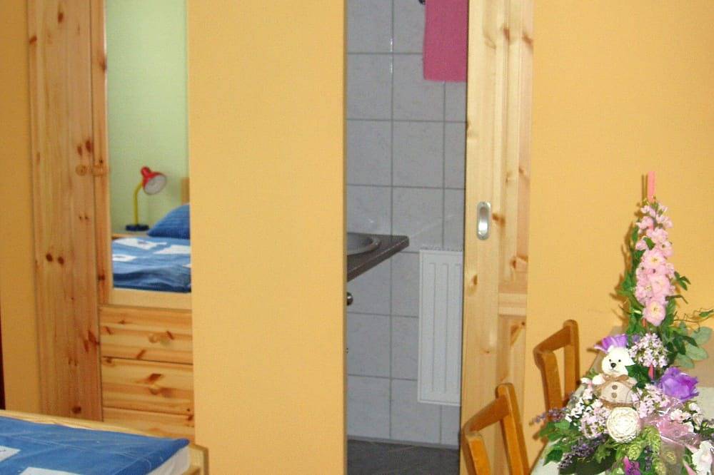 Ganze Wohnung, Wohlfühlen in unberührter Natur - gemütliche Ferienwohnung im Paradies, fernab des Alltagsstresses in Yspertal, Donau Niederösterreich