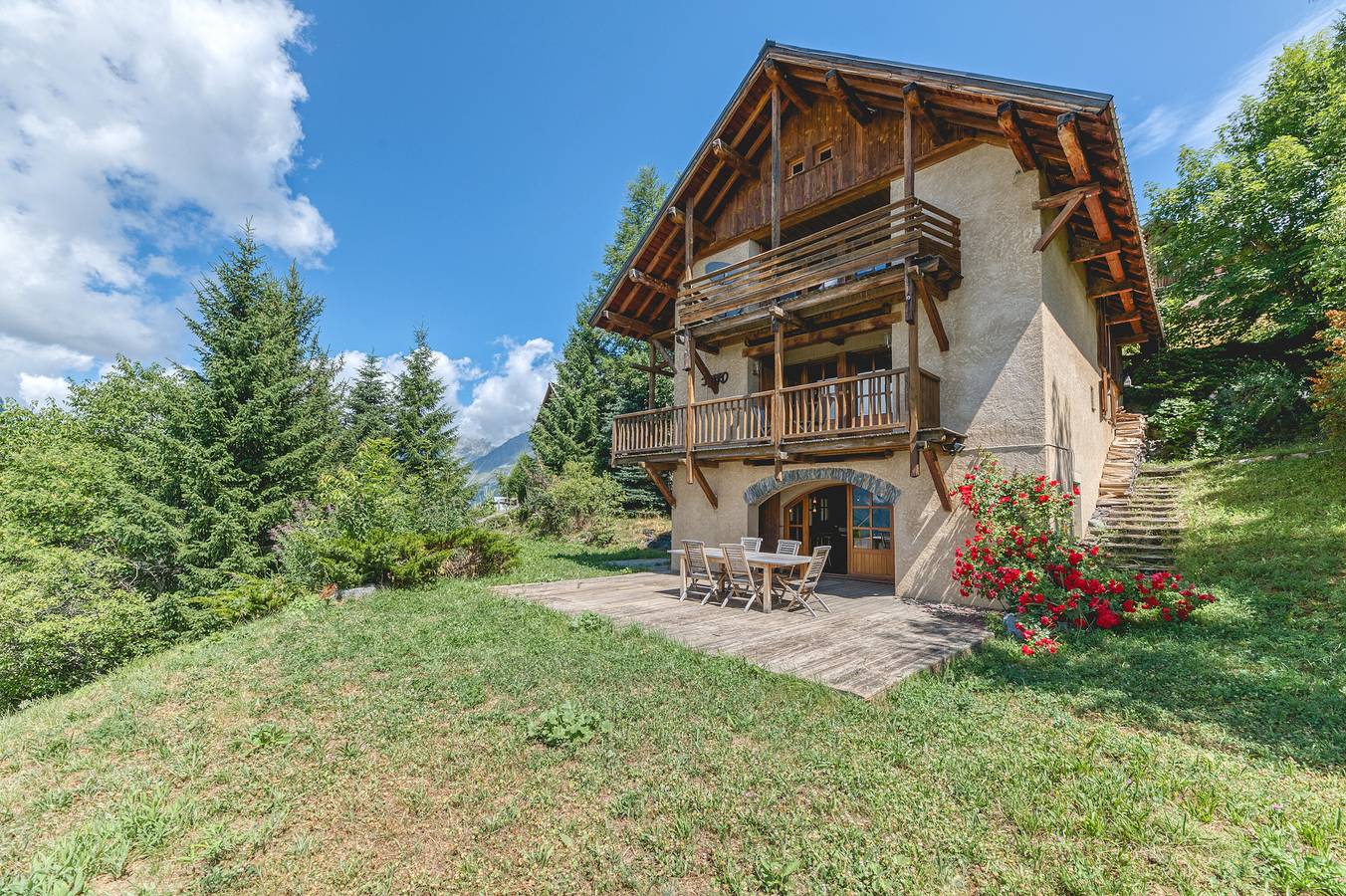 Chalet "Gabbro- Moderne Tout Confort" avec vue sur la montagne, terrasse privée et Wi-Fi in Villard-Reculas, Parc national des Écrins