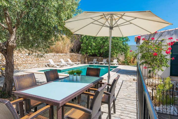 Villa für 6 Personen, mit Terrasse - 1