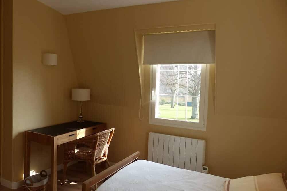 Villa  centre Cabourg,  200 m plage, 12 à 14 couchages in Cabourg, Région de Caen