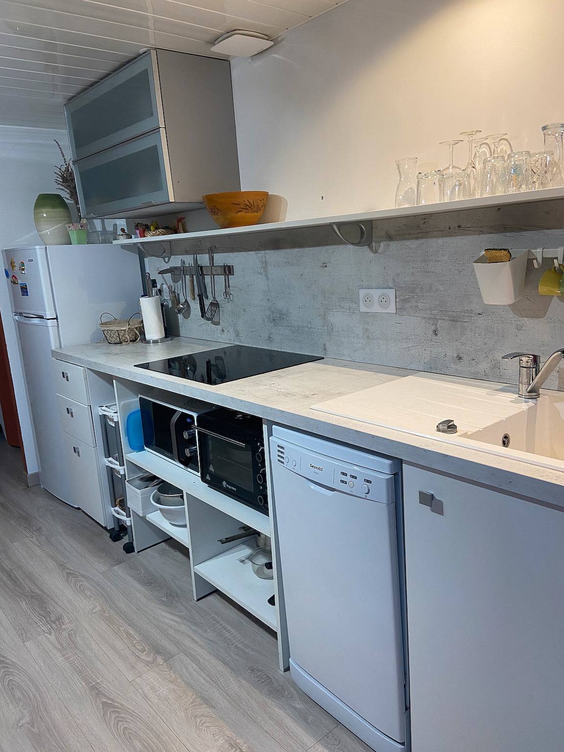 Ganze Wohnung, Ferienwohnung 'Les Ocres' mit privater Terrasse und Wi-Fi in Lapte, Zentralmassiv