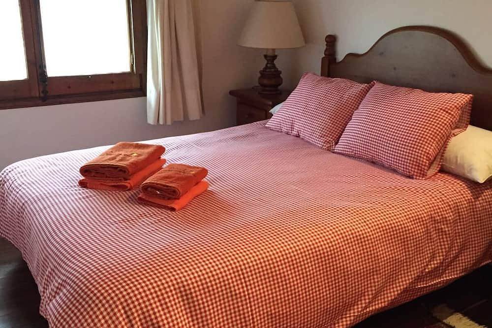 Apartamento entero, Guils I  - 6 Pax - Tres Habitaciones Piso, Capacidad 6 in Guils de Cerdaña, Cerdanya