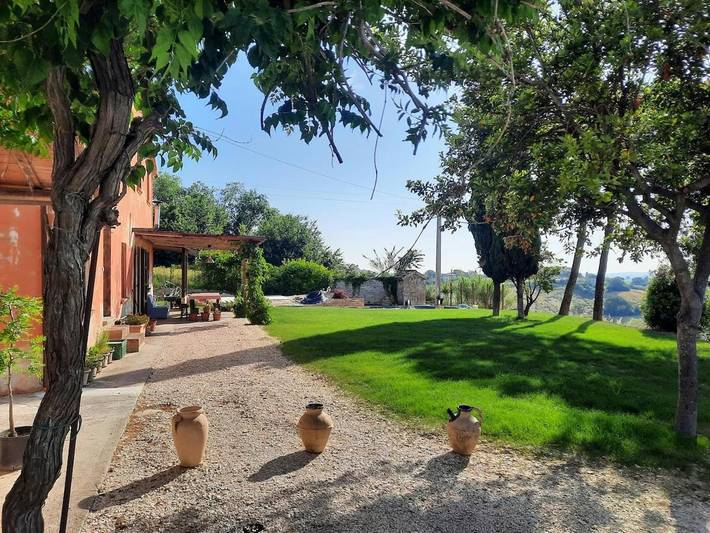 Chambre d’hôte pour 5 personnes, avec Jardin ainsi que Piscine et Vue